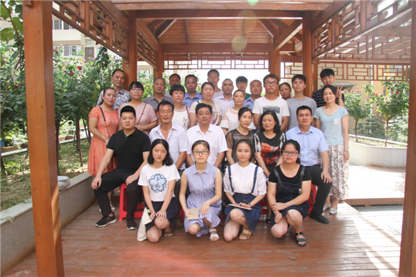 又是一年金秋季，助學(xué)圓夢暖人心----2017年寶業(yè)集團(tuán)“金秋助學(xué)”活動圓滿結(jié)束
